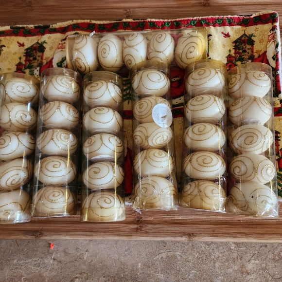 Floating Candles - Picture 4 of 6